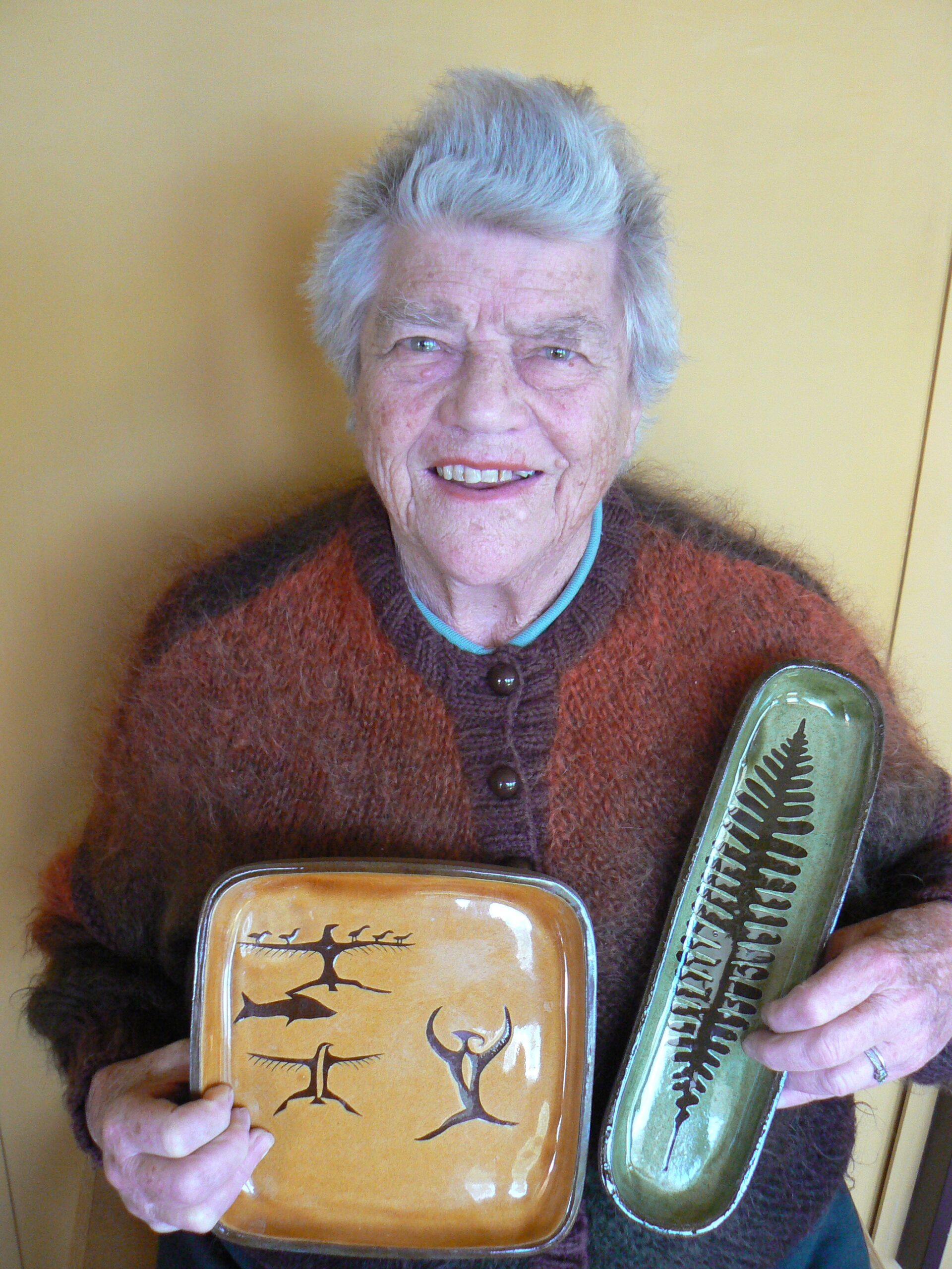 Remembering Dorothy Ewart – New Zealand Potter